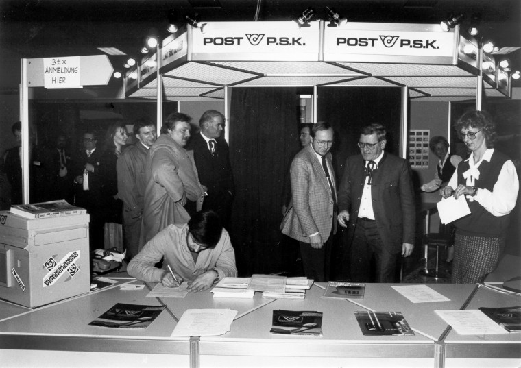 Minister �bleis a.d. Btx-Messe (1)